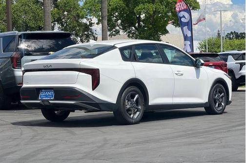 2025 Kia K4 
