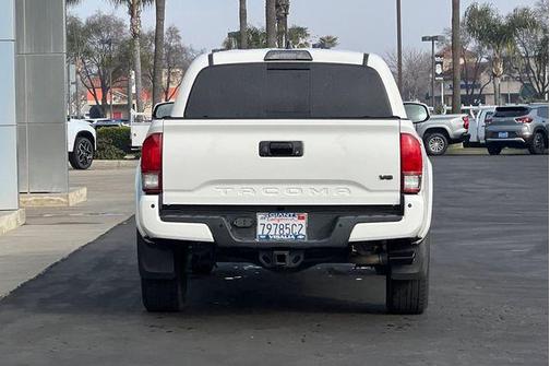 2017 Toyota Tacoma TRD Sport