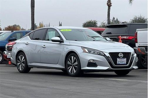 2021 Nissan Altima 2.5 SV