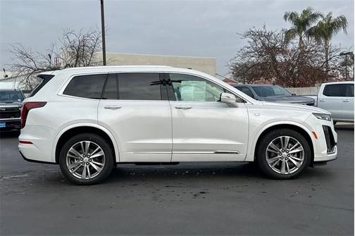 2024 Cadillac XT6 Premium Luxury AWD