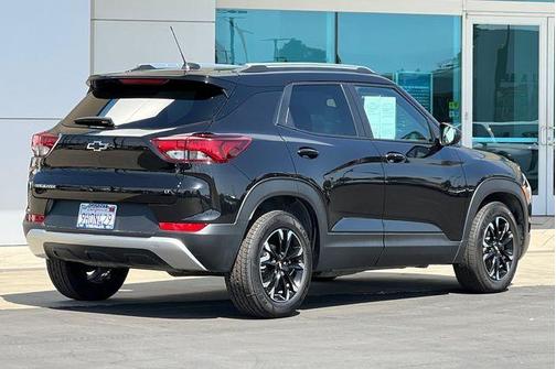 Mosaic Black Metallic 2023 Chevrolet Trailblazer LT