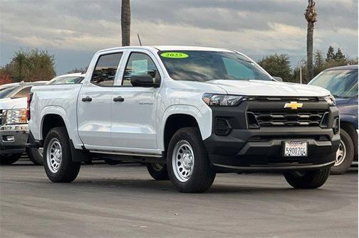 2025 Chevrolet Colorado WT