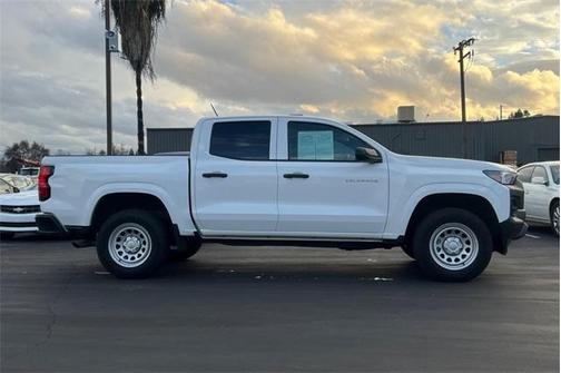 2025 Chevrolet Colorado WT