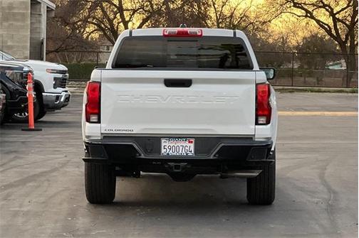 2025 Chevrolet Colorado WT