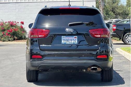Ebony Black 2020 Kia Sorento S
