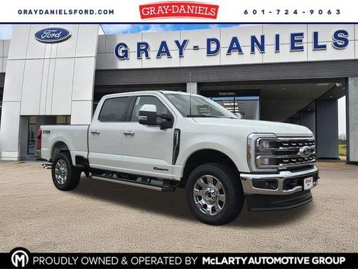 Oxford White 2026 Ford F-250 Lariat