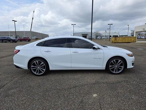 2022 Chevrolet Malibu LT
