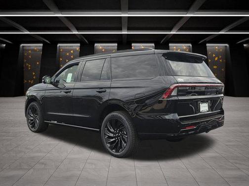 Black 2026 Lincoln Navigator Reserve