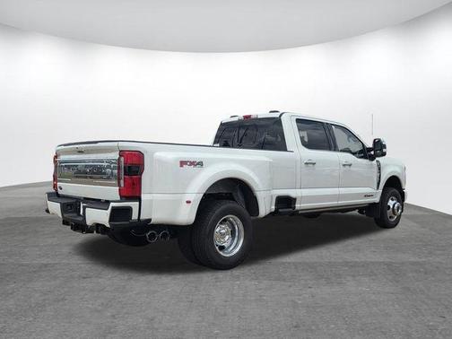 Star White 2026 Ford F-350 Platinum