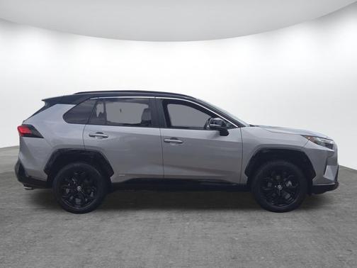 2022 Toyota RAV4 XSE