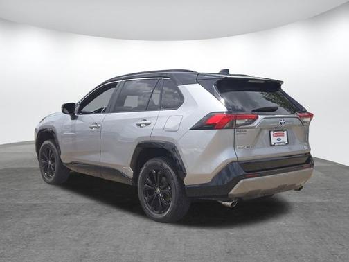2022 Toyota RAV4 XSE