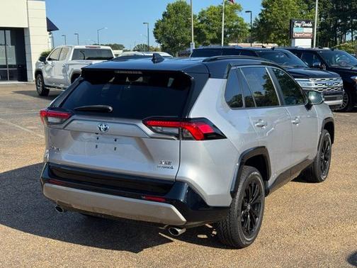 2022 Toyota RAV4 XSE