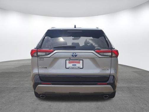 2022 Toyota RAV4 XSE