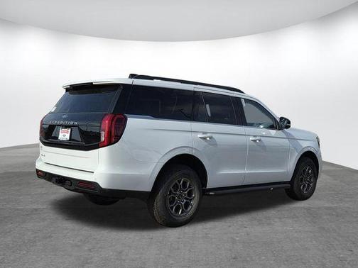 Oxford White 2026 Ford Expedition Active