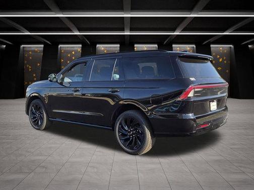 Black 2026 Lincoln Navigator Reserve