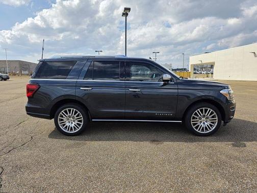2023 Ford Expedition Platinum