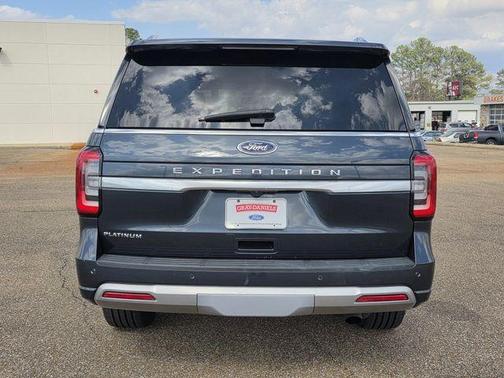 2023 Ford Expedition Platinum