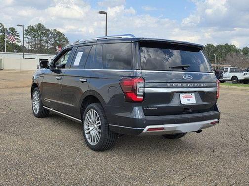 2023 Ford Expedition Platinum