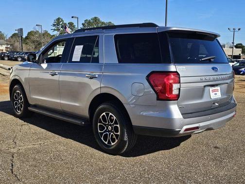 2024 Ford Expedition XLT