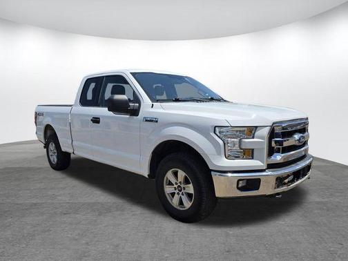 Oxford White 2016 Ford F-150 XLT