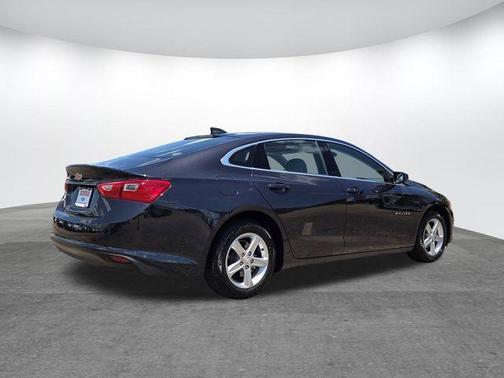 Dark Ash Metallic 2023 Chevrolet Malibu 1LS