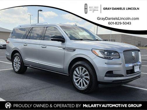 Radiance Metallic 2022 Lincoln Navigator L L Standard