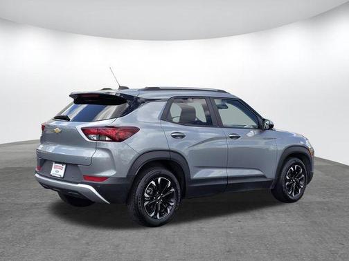 Sterling Gray Metallic 2023 Chevrolet Trailblazer LT