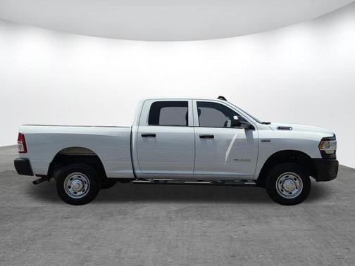 Bright White Clearcoat 2022 RAM 2500 Tradesman