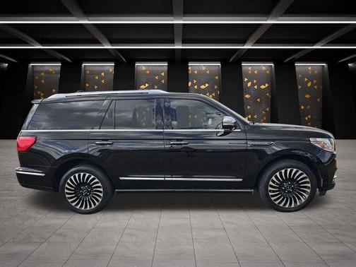 2020 Lincoln Navigator Black Label