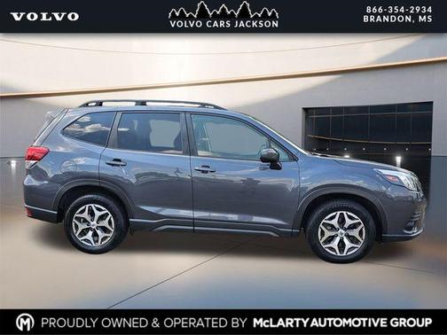 2022 Subaru Forester Premium