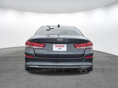 Platinum Graphite 2019 Kia Optima LX