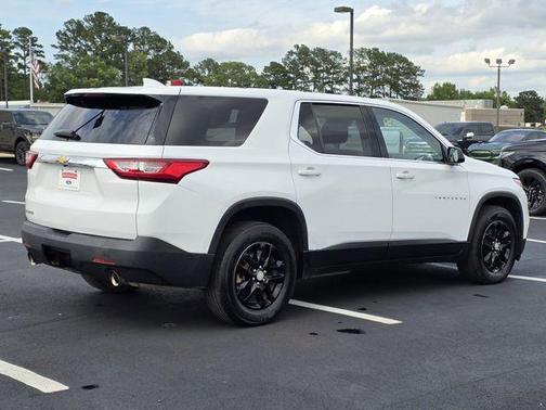 Summit White 2019 Chevrolet Traverse LS