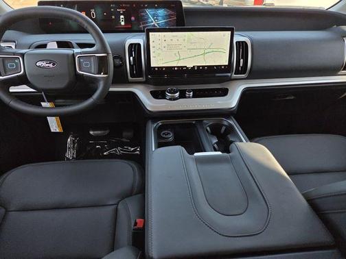 Oxford White 2026 Ford Expedition Active