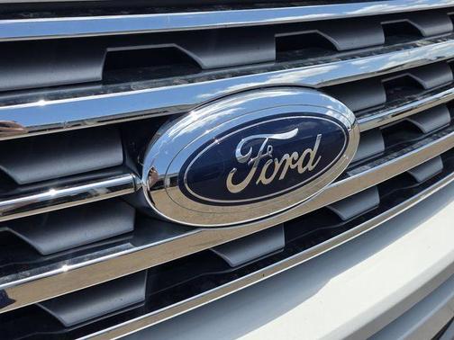 Star White 2021 Ford Expedition Limited