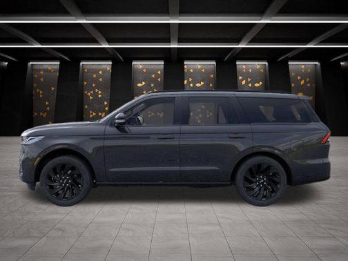 Starlight 2026 Lincoln Navigator Reserve