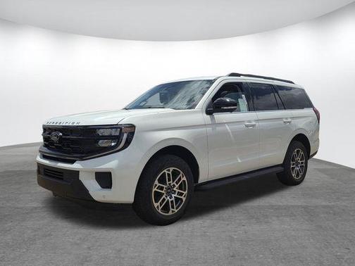 Star White 2026 Ford Expedition Active