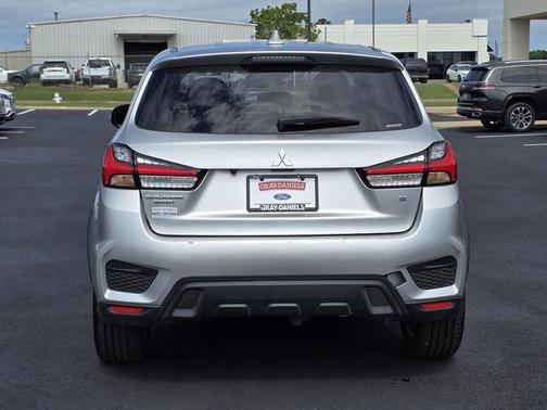 Alloy Silver Metallic 2024 Mitsubishi Outlander Sport