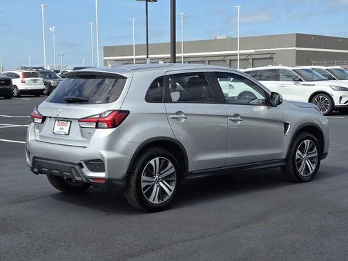 Alloy Silver Metallic 2024 Mitsubishi Outlander Sport