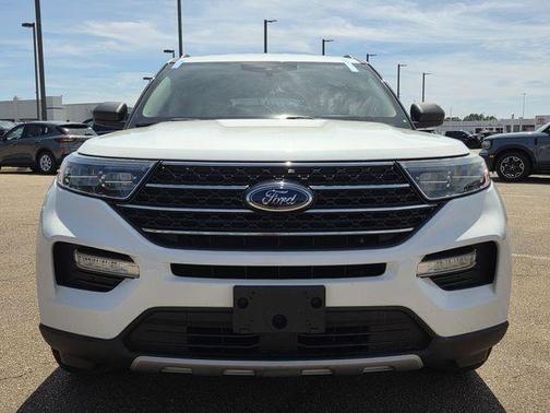Star White 2020 Ford Explorer XLT