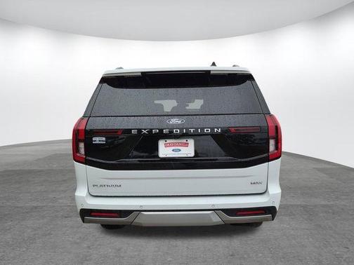 Oxford White 2025 Ford Expedition Max Platinum