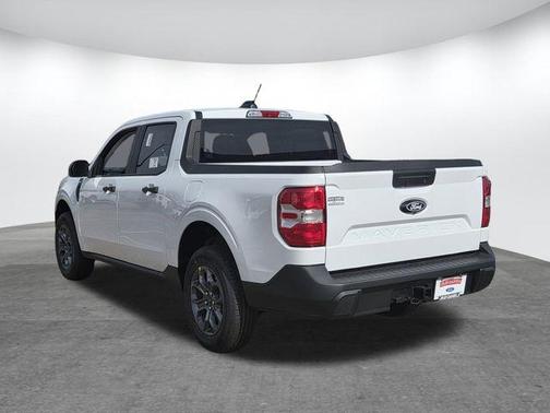 Oxford White 2026 Ford Maverick XLT