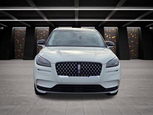 Pristine White 2022 Lincoln Corsair Grand Touring
