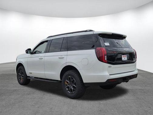 Star White 2026 Ford Expedition Tremor
