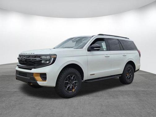 Star White 2026 Ford Expedition Tremor