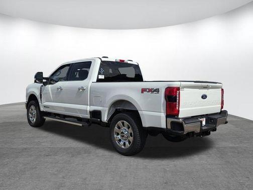 Star White 2026 Ford F-250 Lariat