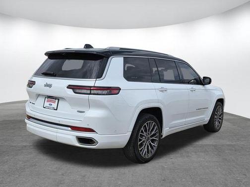 2022 Jeep Grand Cherokee L Summit