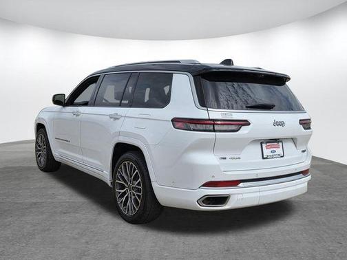 2022 Jeep Grand Cherokee L Summit