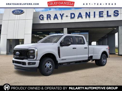 Oxford White 2026 Ford F-350 XL Truck