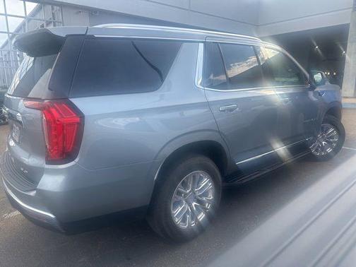 Sterling 2023 GMC Yukon SLT