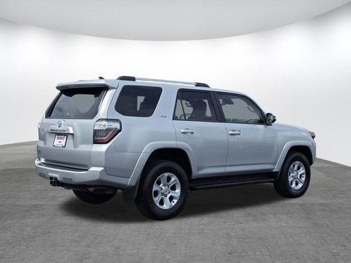 Classic Silver Metallic 2024 Toyota 4Runner SR5 Premium